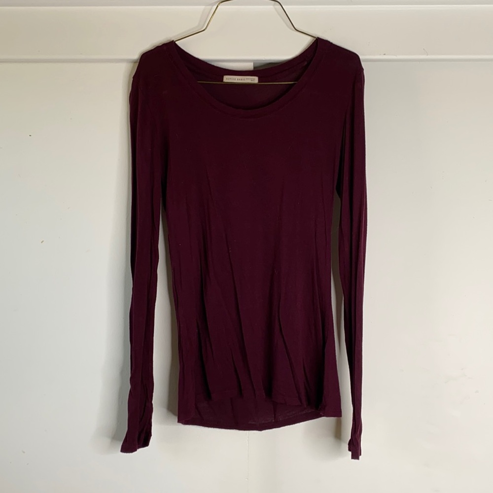 Small maroon long sleeve top